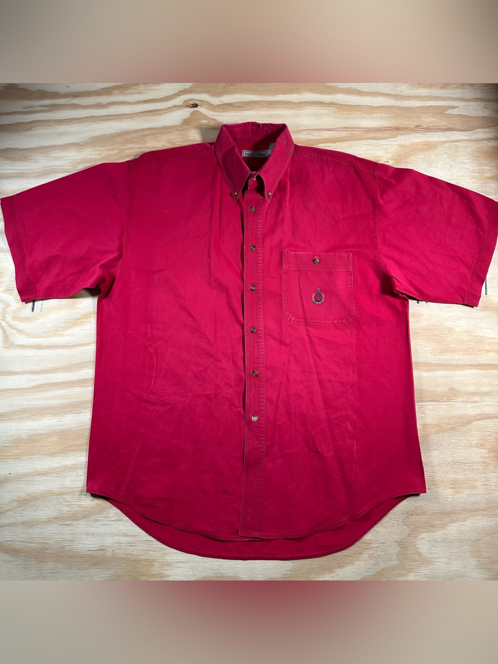 Bugle Boy Men's Button-Down Short Sleeve Shirt in Red